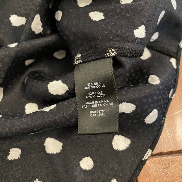 Rebecca Taylor Black Polka Dot Long Sleeve Tie Top Sz 4 or Small - Picture 11 of 11